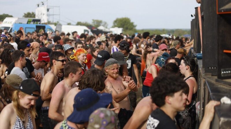 Deux-Sèvres : 1.500 personnes à une rave-party interdite pour risques d'incendie
