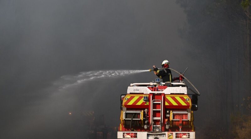 Deux-Sèvres : Un incendie d’un champ détruit une maison, trois victimes