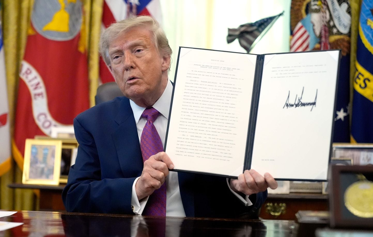 Donald Trump renomme le lac Ontario « lac d’Amérique », le Canada furieux