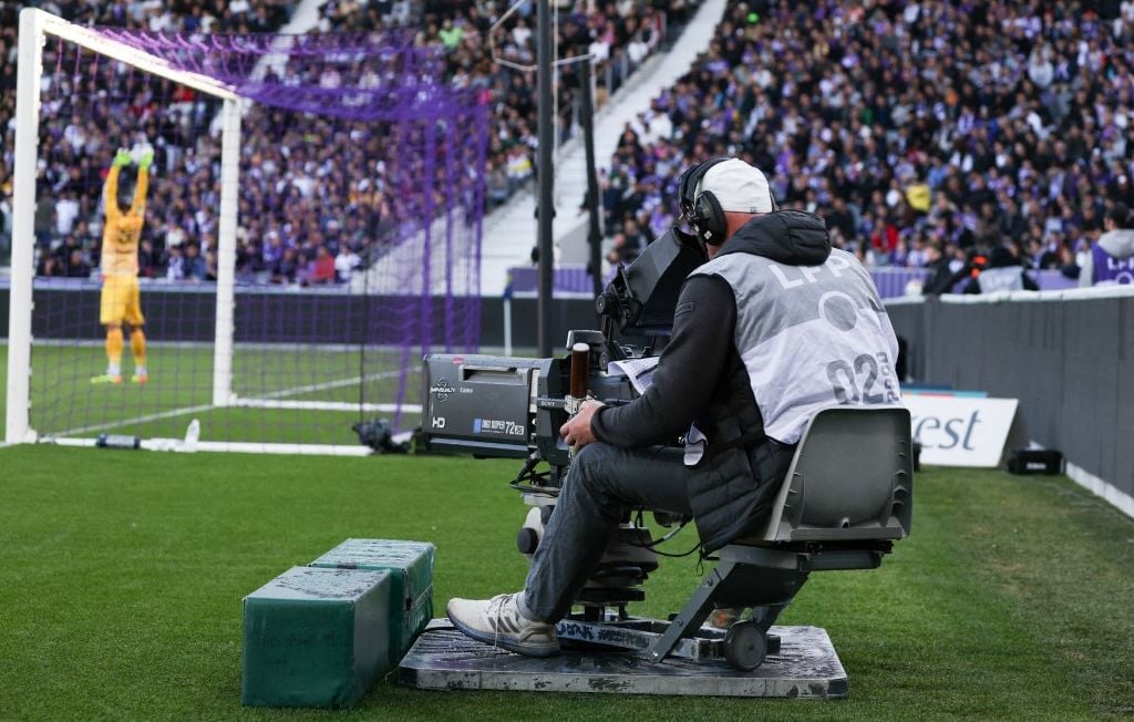 Droits TV : les supporters choisissent l’IPTV à 30 euros par an pour le foot