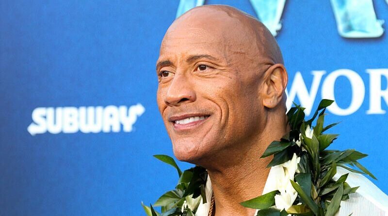 Dwayne Johnson se transformera en septuagénaire dans son prochain film.