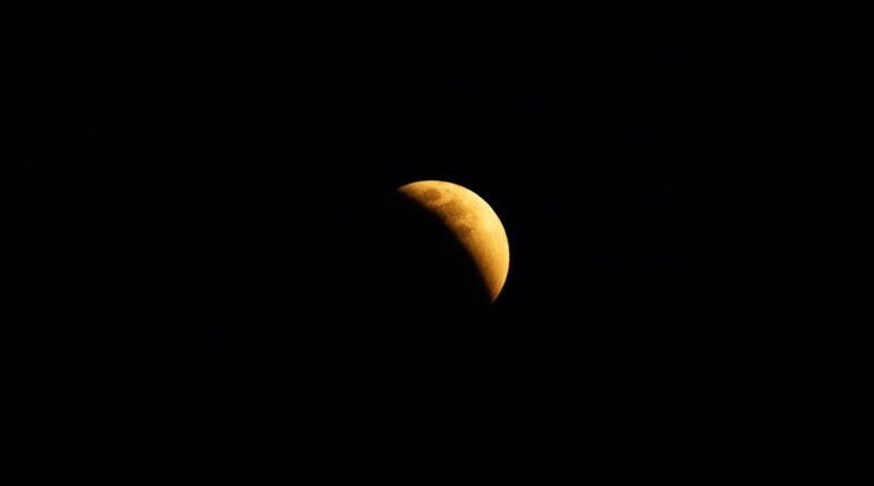 Eclipse lunaire : la Lune et le Soleil se rencontrent nuit du 27 au 28 août