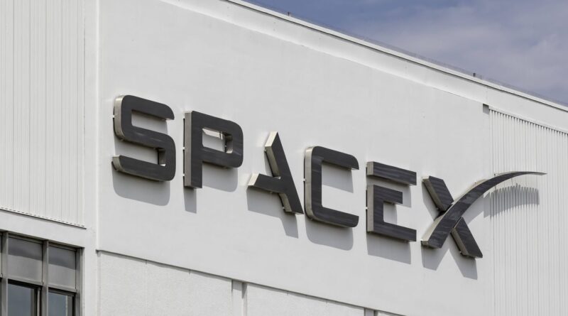 Elon Musk projette une base spatiale géante SpaceX en Louisiane, États-Unis.