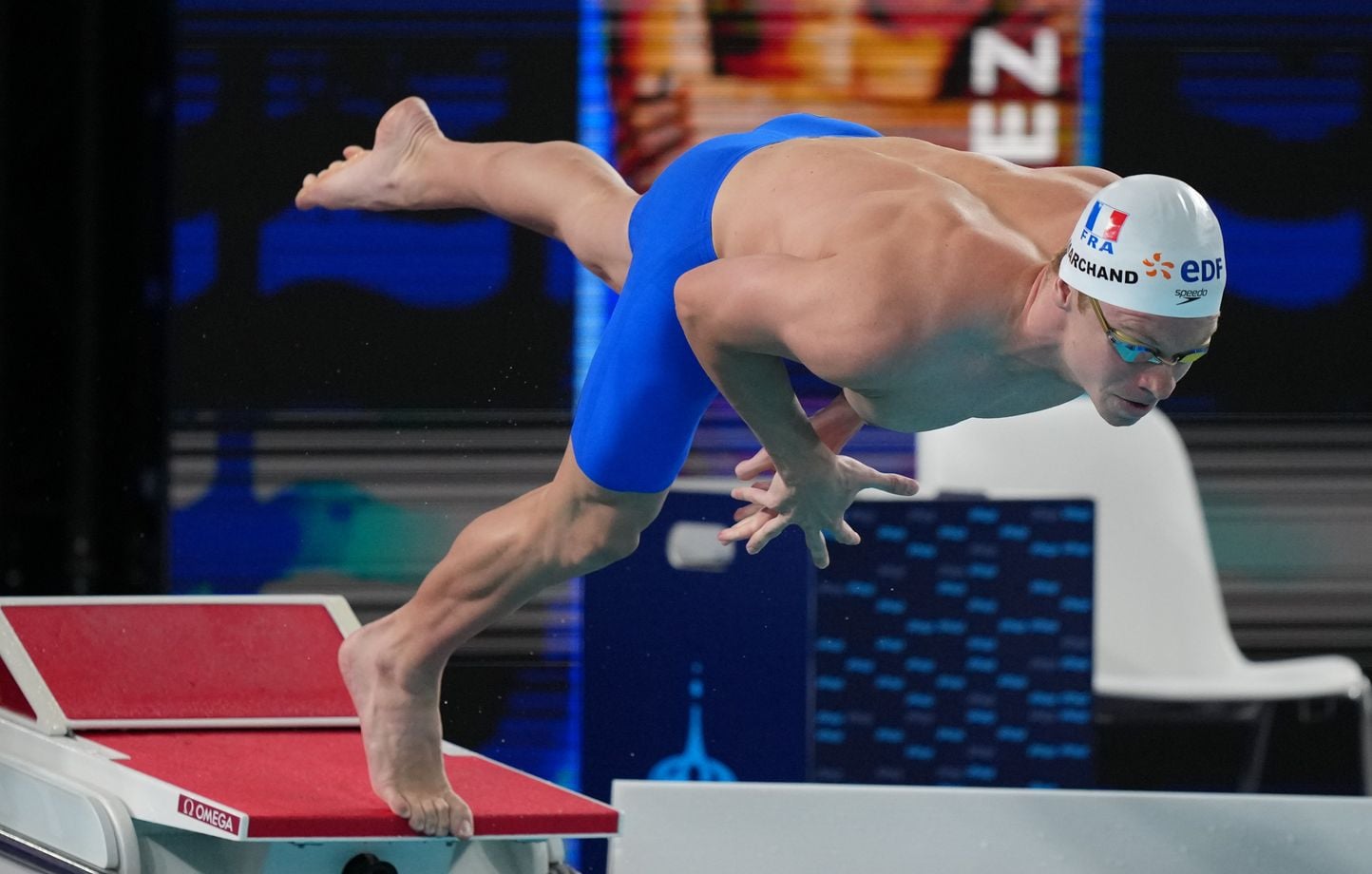 EN DIRECT : Championnats d’Europe de natation, Léon Marchand vise l’or pour la France.