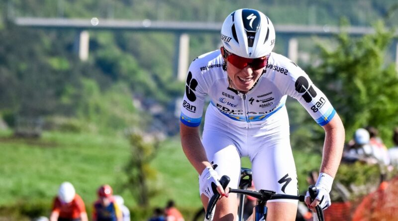 EN DIRECT Tour de France Femmes : Vollering défie Reusser au Ventoux, Ferrand-Prévot revancharde, suivez la 7e étape.