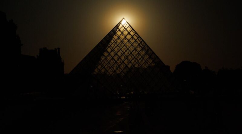 EN IMAGES. Une éclipse solaire obscurcit une partie de l’Europe… Photos d’un moment magique