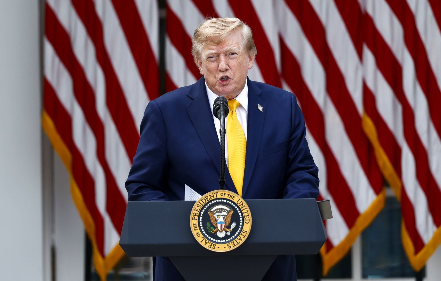 Etats-Unis : Trump renforce sa politique migratoire, des milliers de visas menacés