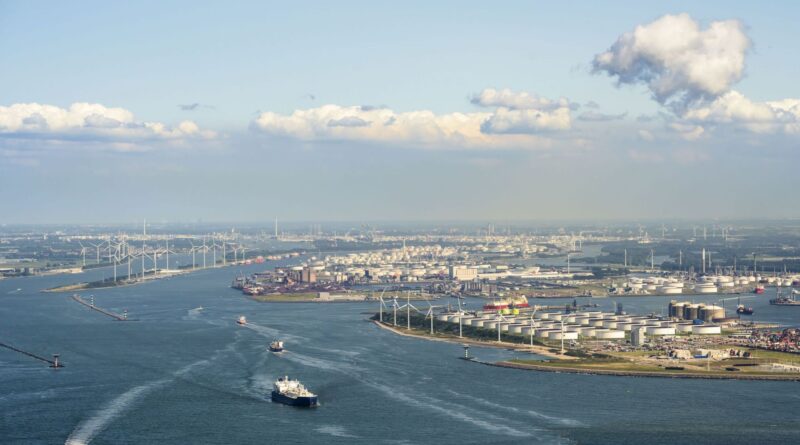 Explosion dans le port de Rotterdam : un mort et plusieurs blessés