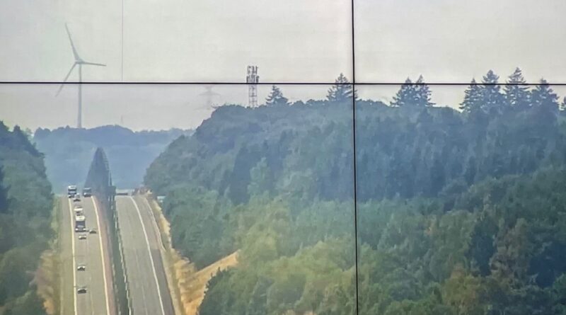 Feu de broussailles sur l'E25 à Bastogne : chaussée fermée