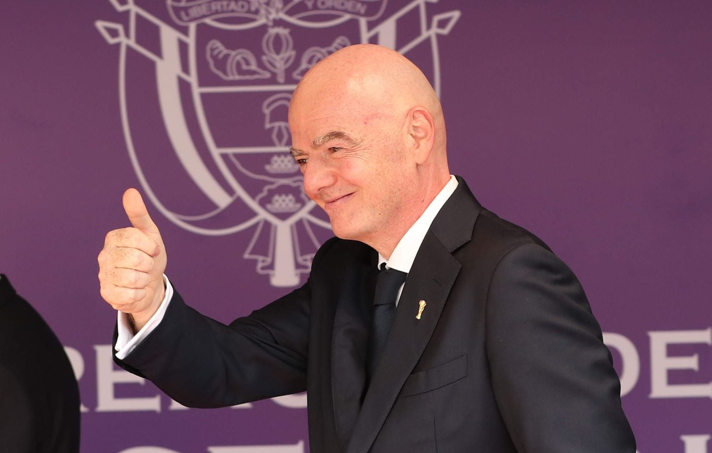 Fifa : « Trop c’est trop »… Petit, Silvestre, Bronze et anciens internationaux rejettent Infantino