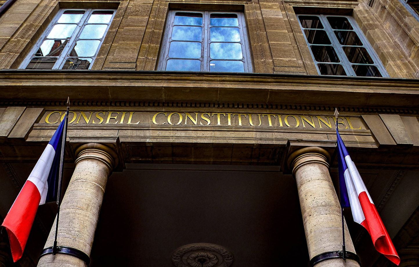 Free parties, protoxyde d’azote, permis : validations du Conseil constitutionnel dans la loi Ripost
