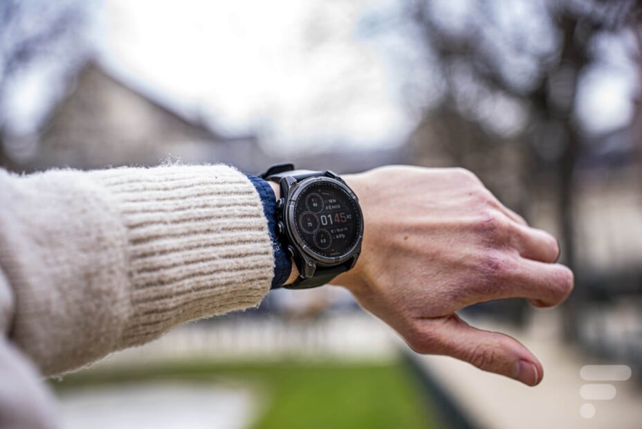 Garmin Fenix 8 Solar : la montre GPS des sportifs recommandable avec 250 € de remise