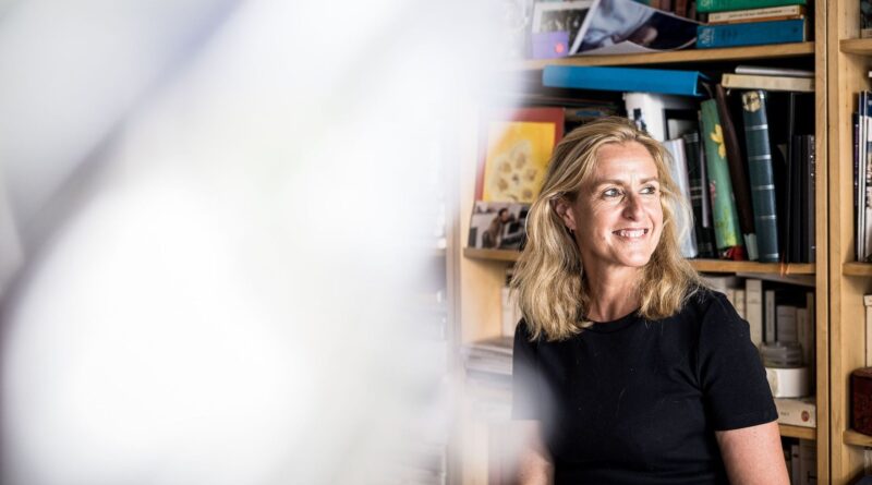 Geneviève Damas rend hommage à son professeur de français : "Vous m’avez conduite là où je ne pouvais aller par moi-même"