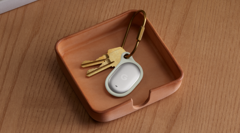 Google dévoile son premier traqueur Bluetooth, le Pixel Tag, pour rivaliser avec l'AirTag d'Apple.