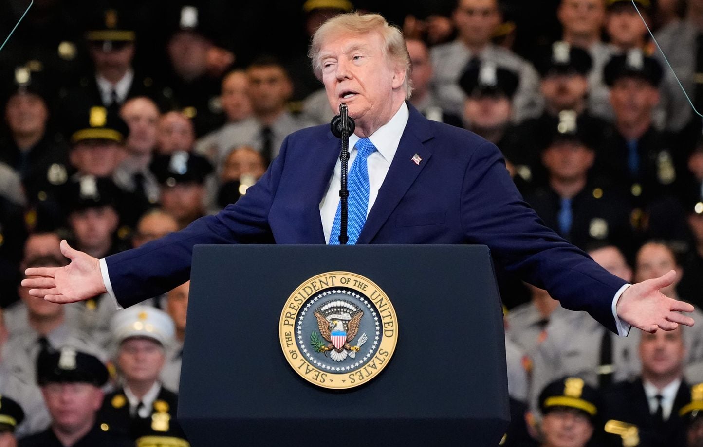 Guerre au Moyen-Orient : Donald Trump affirme que le détroit d'Ormuz sera « un territoire des Etats-Unis »