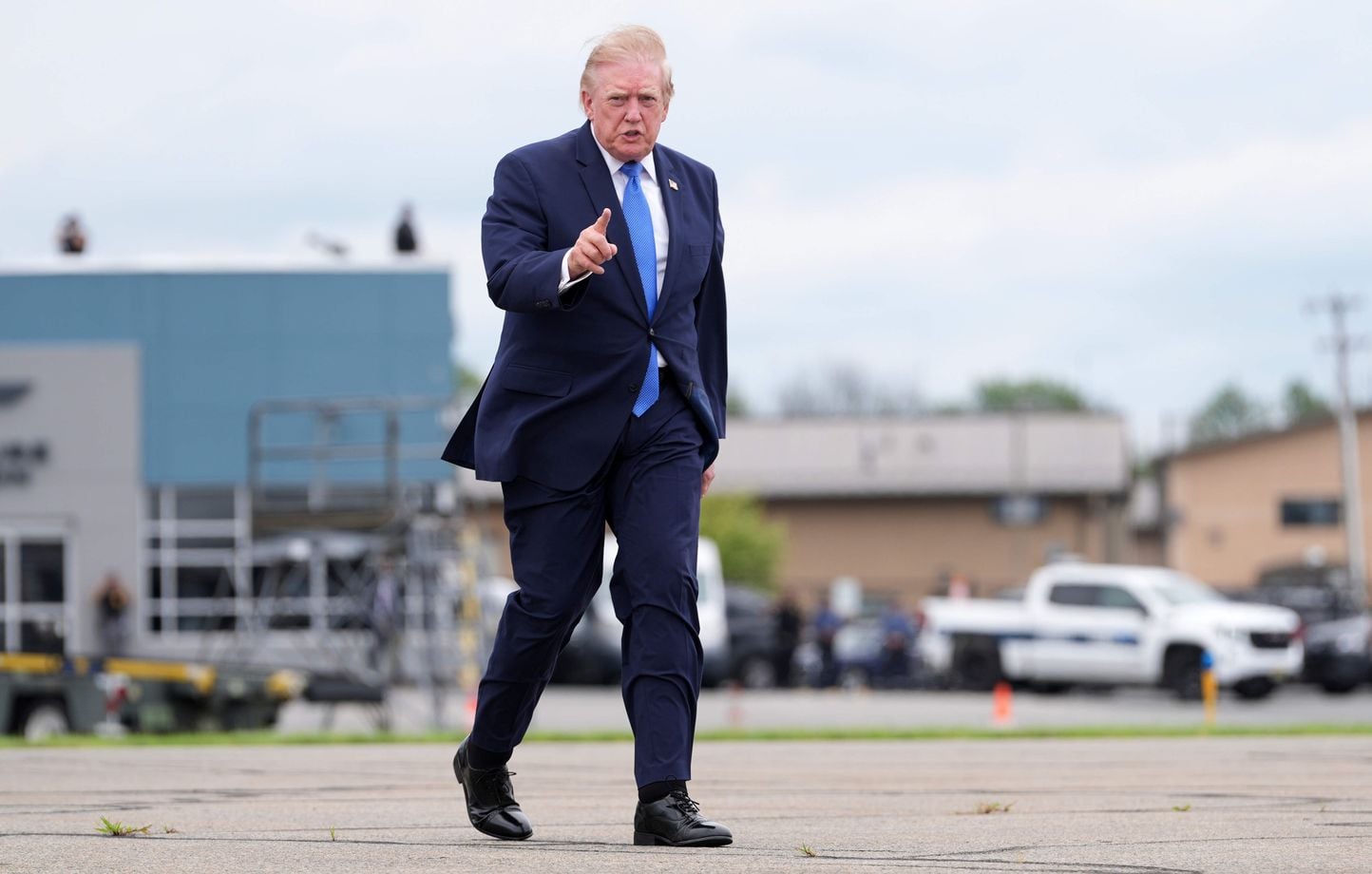 Guerre au Moyen-Orient : Trump optimiste sur l’Iran, négociations relancées.