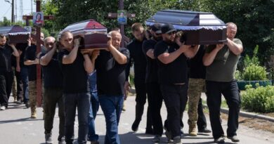 Guerre en Ukraine : 14 civils morts, l’armée russe n’avance plus Guerre en Ukraine : 14 civils morts, l’armée russe n’avance plus