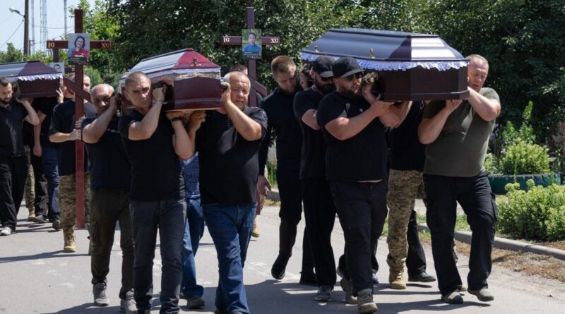 Guerre en Ukraine : 14 civils morts, l’armée russe n’avance plus