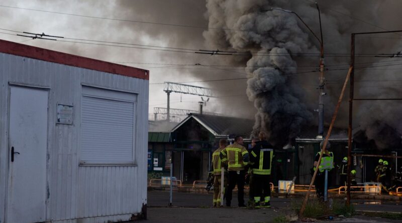 Guerre en Ukraine : au moins 19 morts et 131 blessés dans une frappe russe à Kryvyï Rig