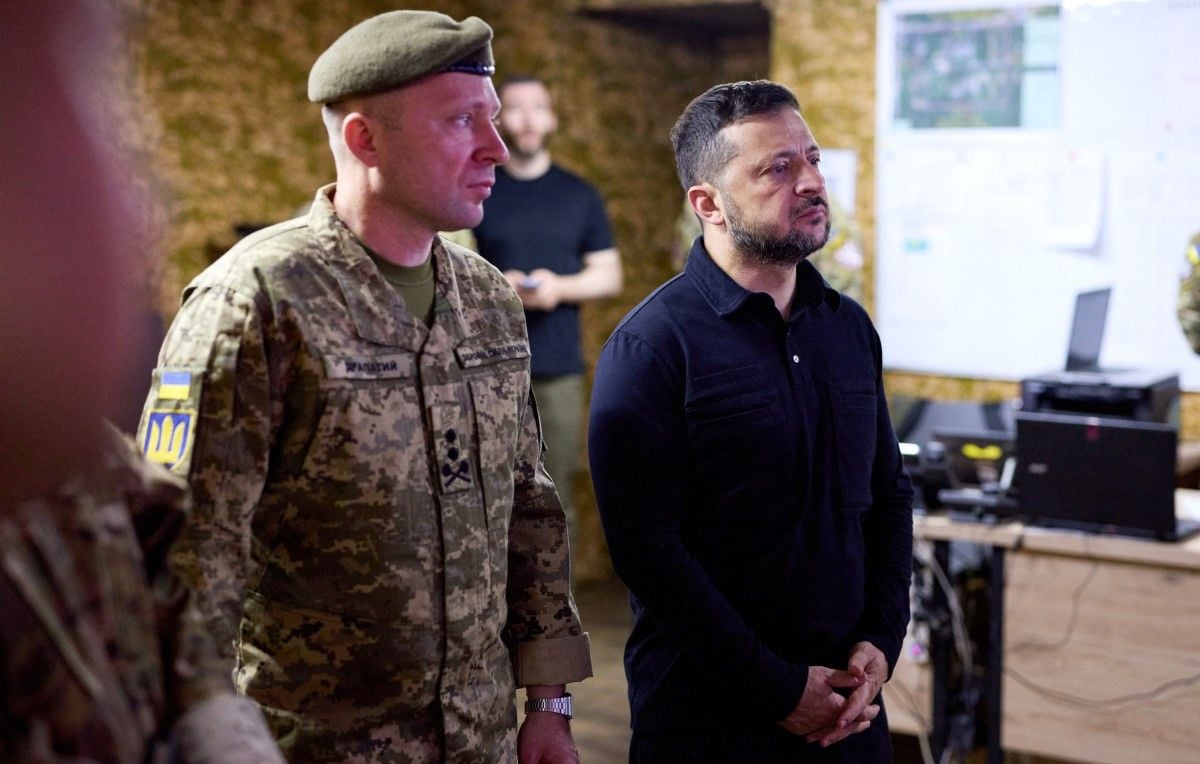 Guerre en Ukraine : Évacuation des habitants de Kherson face aux frappes russes.