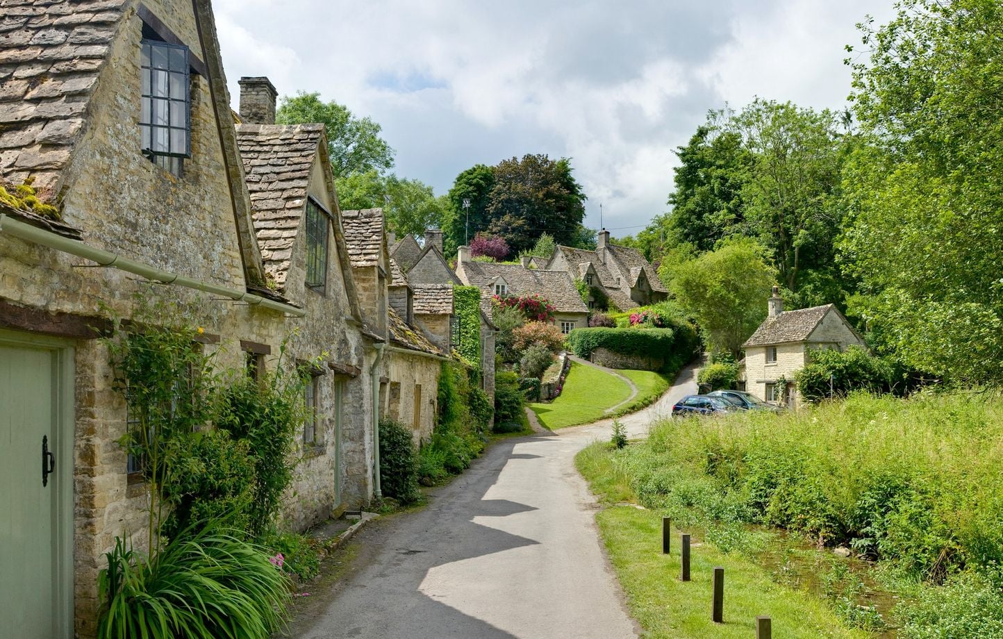 Harry et Meghan : Les Cotswolds, campagne anglaise prisée des célébrités, possible havre.