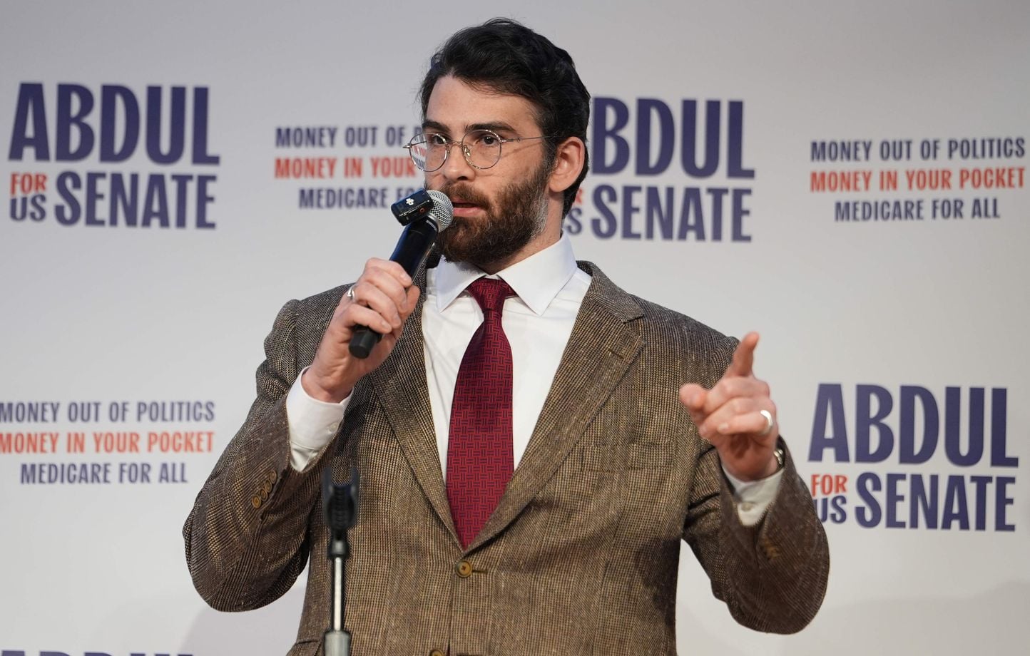 Hasan Piker, influenceur de gauche « anti-impérialiste », toxique pour les démocrates aux États-Unis