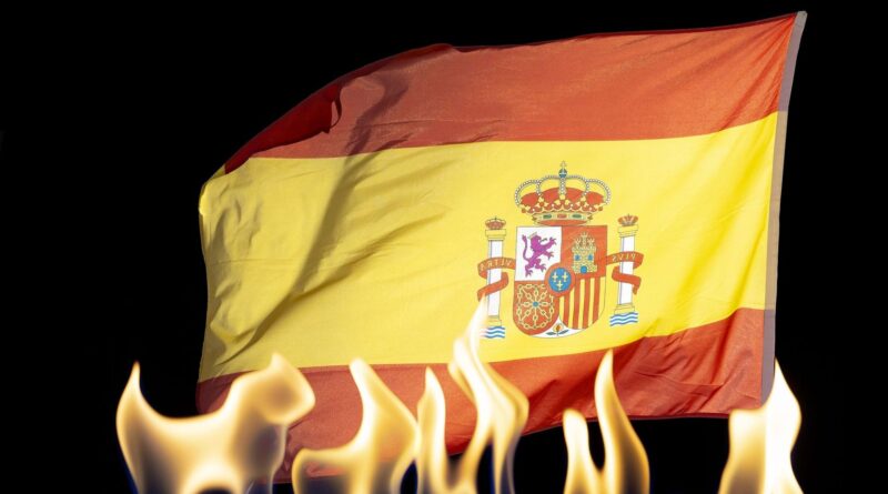 Incendie en Espagne : centaines d'évacuation à Valence après tempête