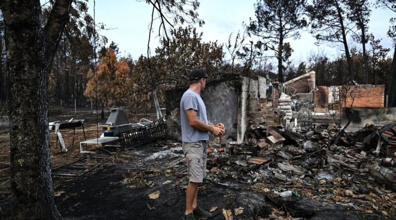 Incendie en Gironde : Sébastien Lecornu accueilli par des huées au Porge