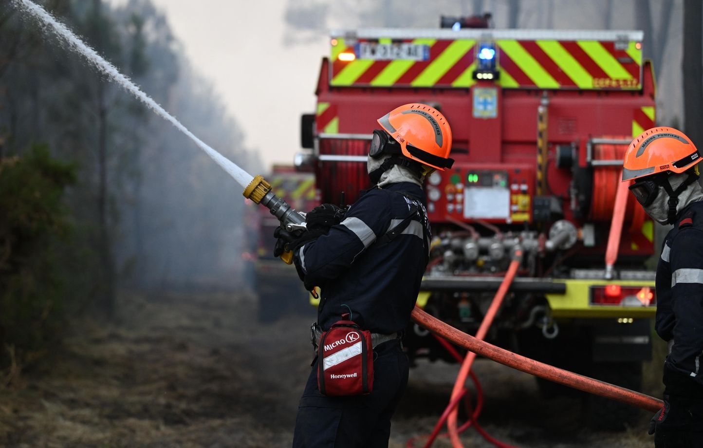 Incendies en France : Sébastien Lecornu optimiste pour Gironde et Var