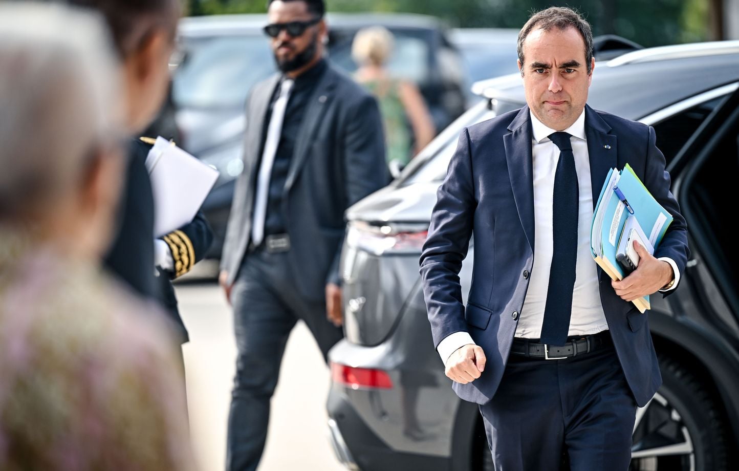 Incendies : Sébastien Lecornu annonce des mesures pour la Gironde et les Landes