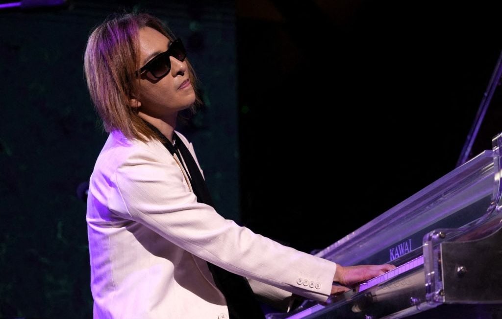 Incendies : Une star du rock japonais donne 50.000 euros à la France sinistrée