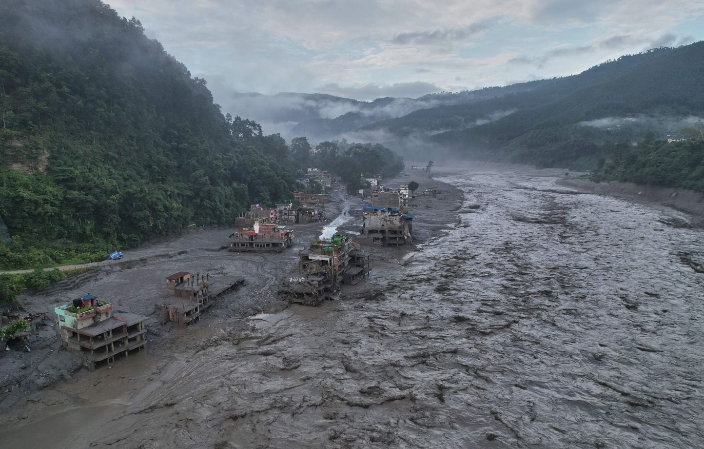 Inondations au Népal : Identité des quatre Français portés disparus ?