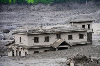 Inondations entre le Népal et le Tibet : 160 morts et des centaines de disparus.