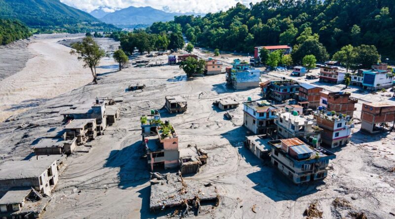 Inondations meurtrières au Népal : 584 morts et près de 2.500 disparus.
