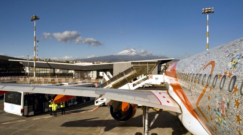 Italie : L’aéroport de Catane rouvre après une semaine d’éruption de l’Etna