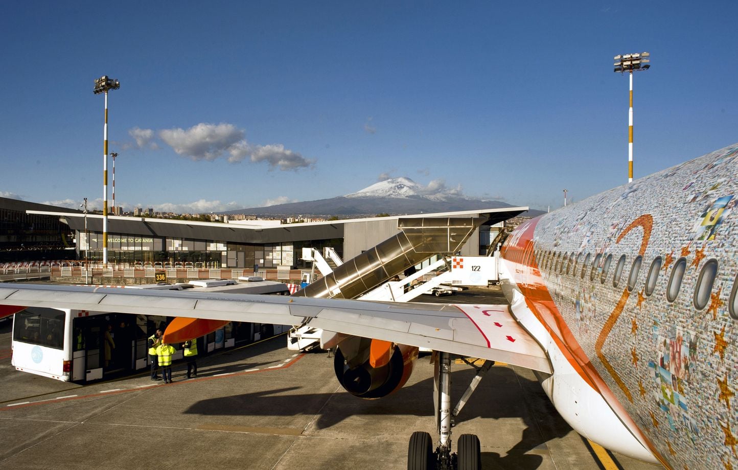 Italie : L’aéroport de Catane rouvre après une semaine d’éruption de l’Etna