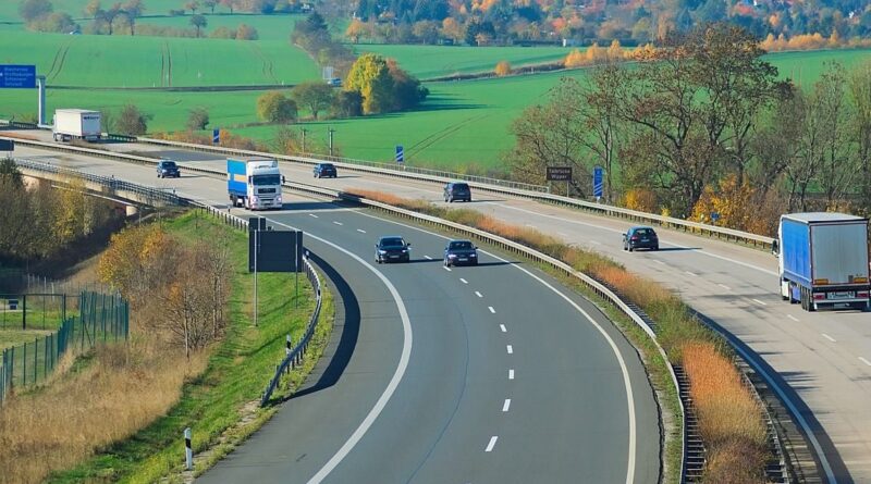 Italie : Un homme meurt en voiture, ses parents roulent 100 km avant de réaliser