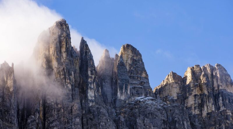 Italie : Une ado de 13 ans décède devant ses parents après une chute en randonnée