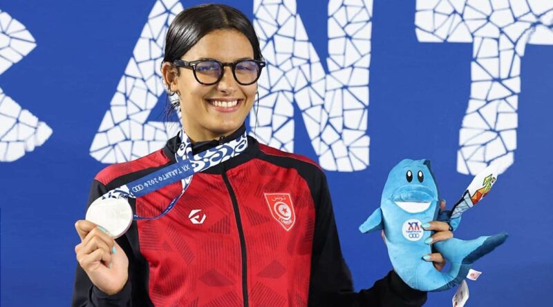 JM Tarente 2026 : Emna Ben Hassouna remporte l'argent au 100 m nage avec palmes
