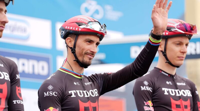 Julian Alaphilippe met un terme à sa carrière, fin d’une ère.
