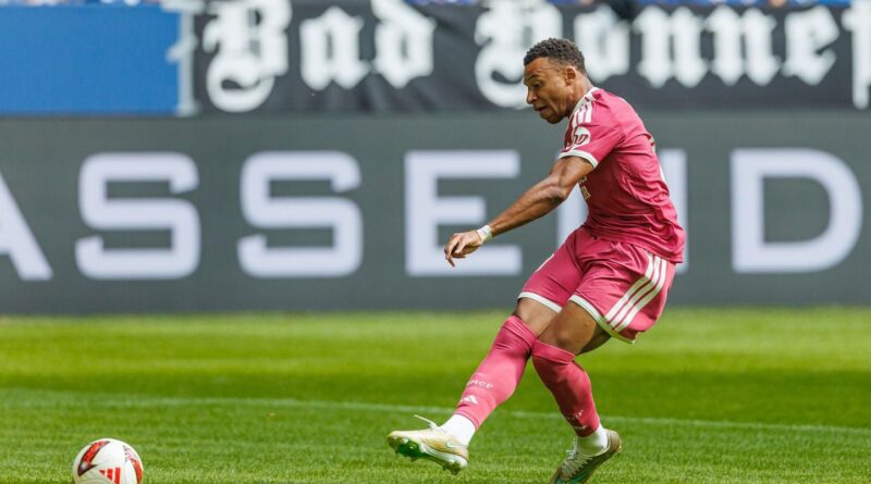 Kylian Mbappé buteur dès sa première avec le Real Madrid sous Mourinho