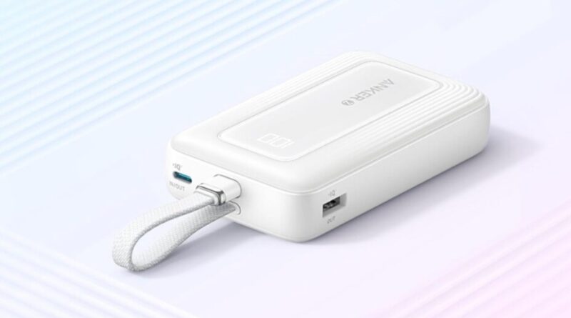 La batterie externe Anker 10 000 mAh à triple ports USB en promo sur Amazon cet été