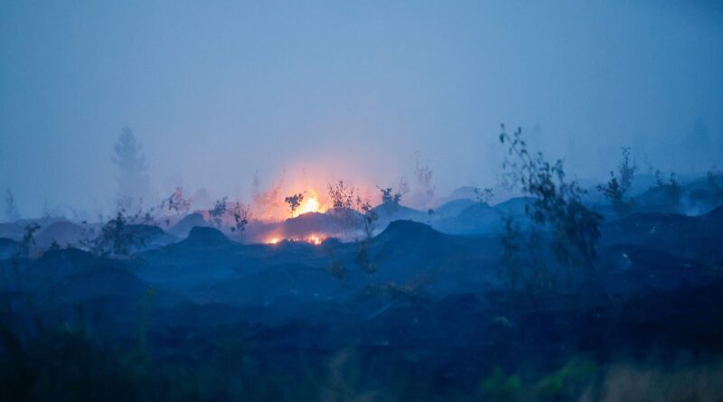 La Belgique mobilisée face à un incendie historique, la pluie arrive enfin.