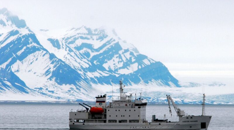 La route maritime de l'Arctique : enjeu commercial et géopolitique.