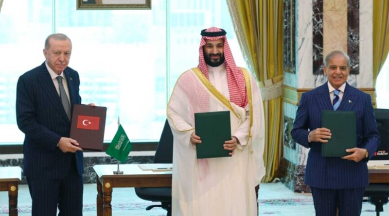 L’Arabie saoudite, le Pakistan et la Turquie signent un accord de défense.