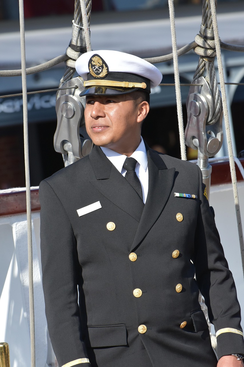 Le Roi préside à Tétouan la prestation de serment des officiers.