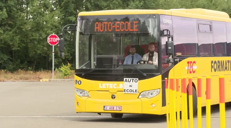 LeTec a recruté 300 conducteurs de bus en 2022 : pouvez-vous y travailler ?