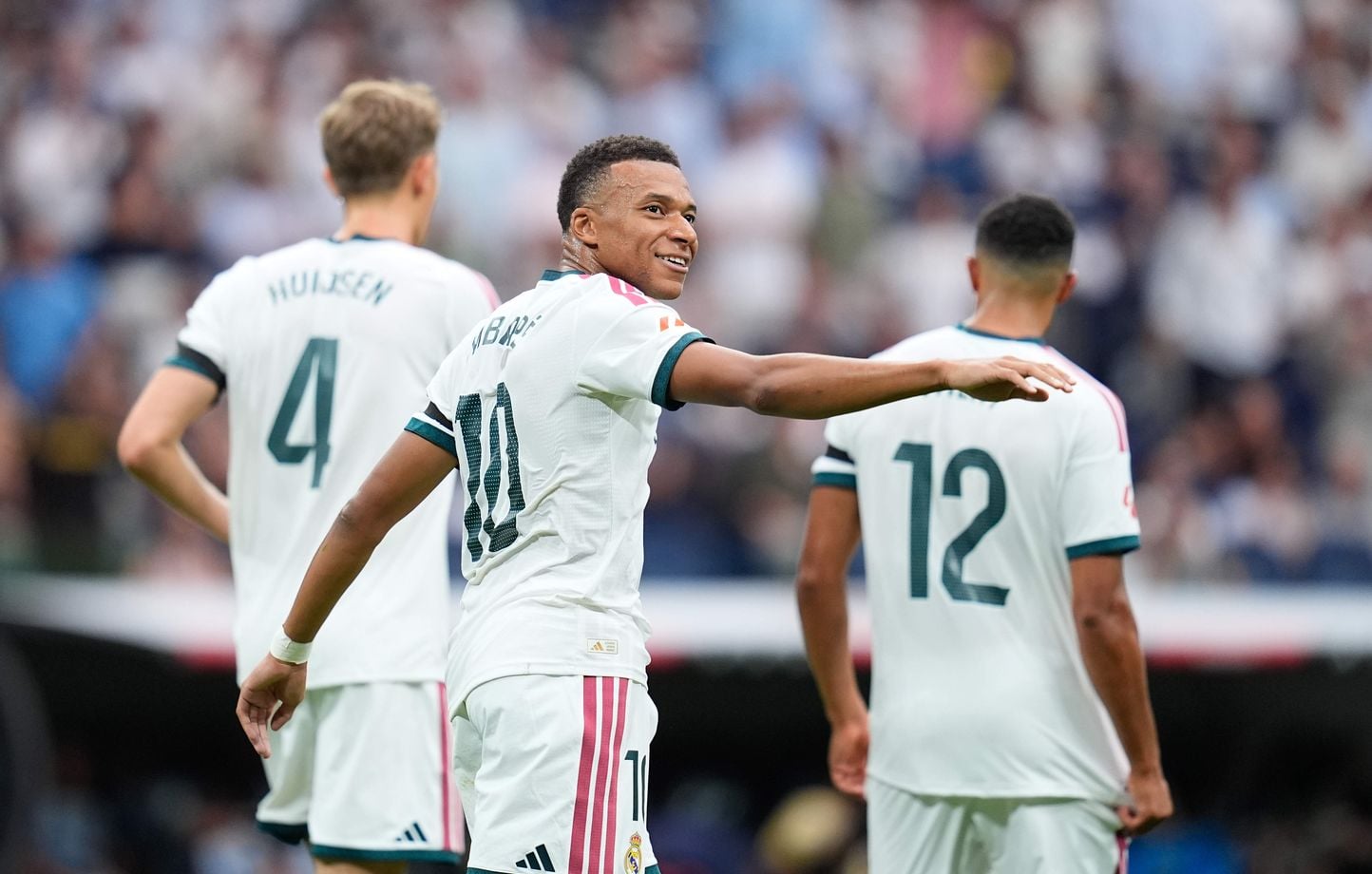 Liga : Kylian Mbappé marque à nouveau, le Real Madrid de Mourinho domine Malaga