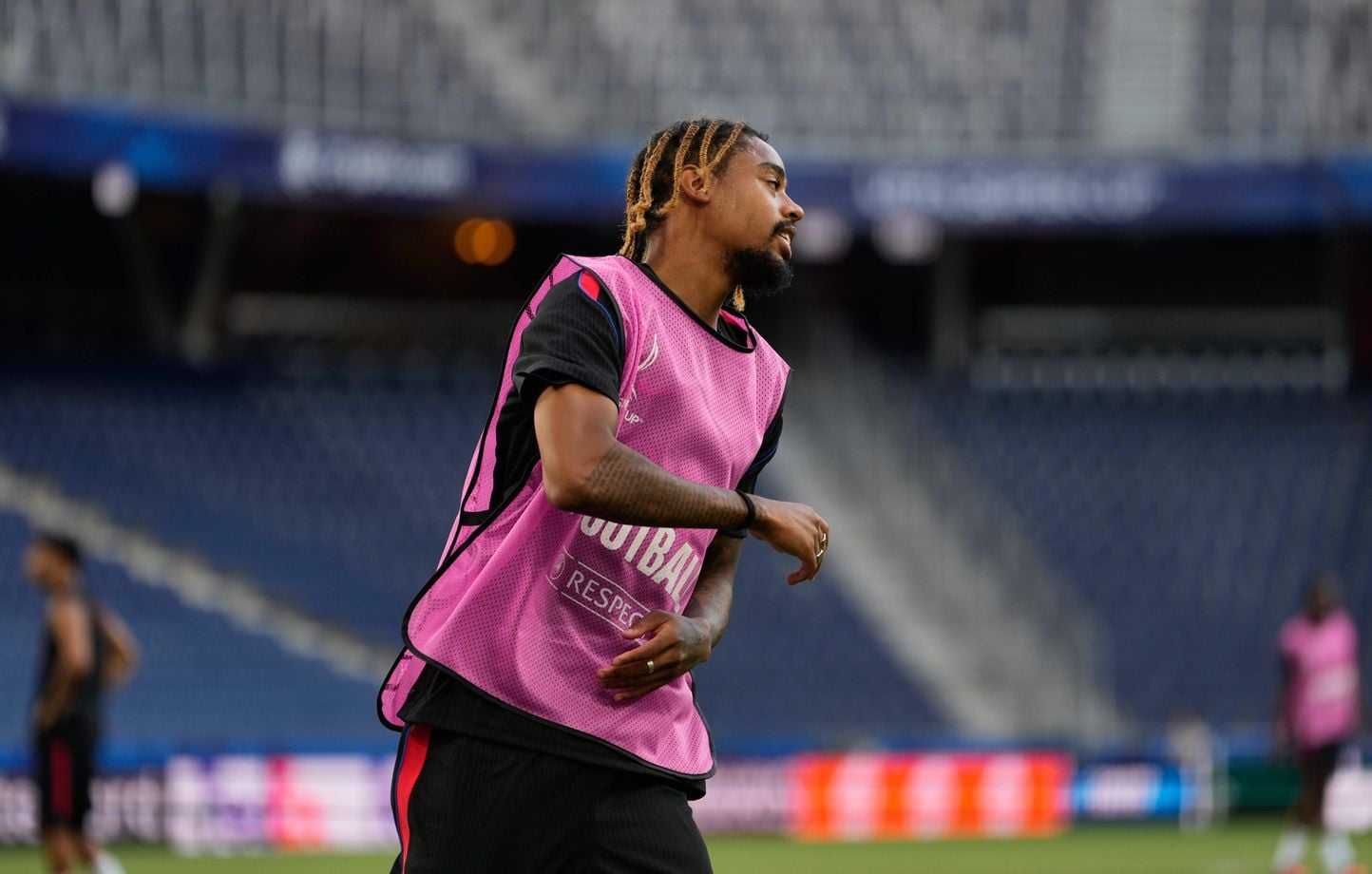 Mercato 2026 : Barcola vers Liverpool, l'OM sans recrue, suivez-nous.