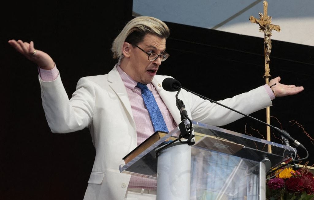 Milo Yiannopoulos, polémiste britannique, arrêté par la police américaine de l’immigration.